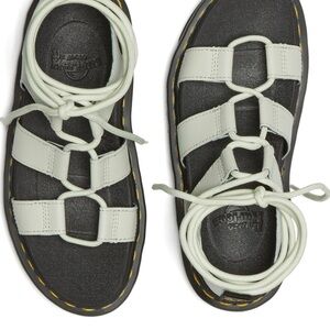 Dr. Martens Women’s White Sandal Size 6